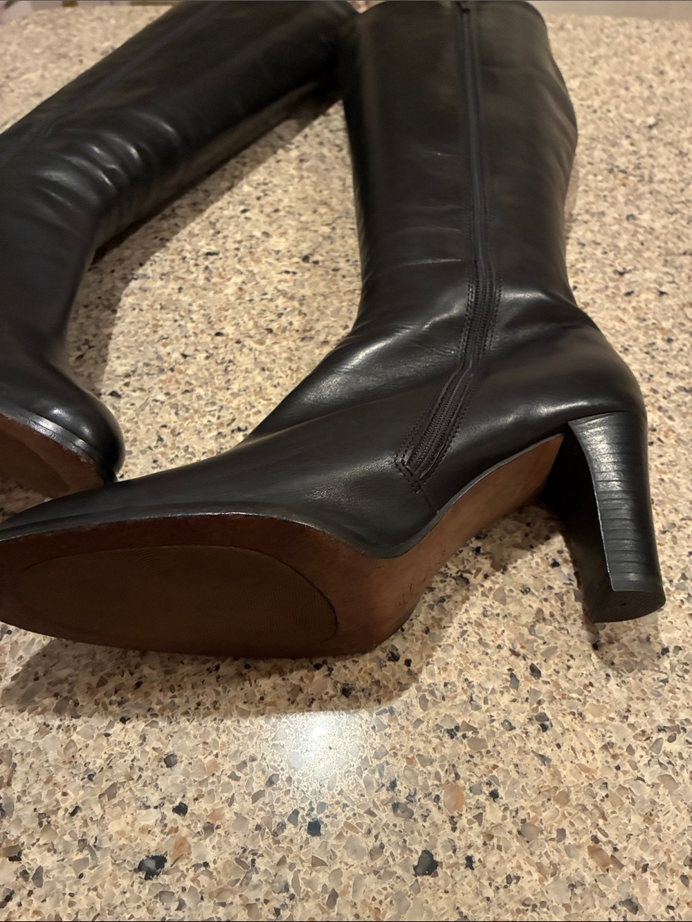 Women’s 8 Vintage J Crew Italian Leather Classic Black Leather Knee-High Boots - Picture 12 of 16
